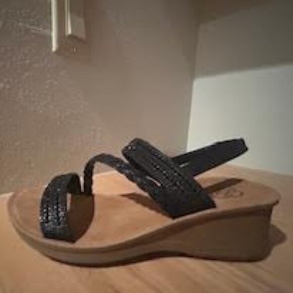 Life Stride Zoom Microsuede and Daisy Fuentes Black wedge sandals bundle Size 7W - Picture 3 of 4